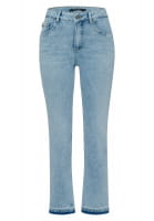 Cropped flared jeans with decorative appliqué