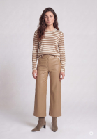Shirt with decorative round neck